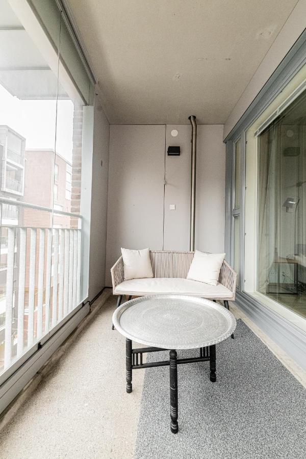 Apartment, Sleepwell, Tyynimeri With Private Parking And Optional Private Sauna Хельсинки Экстерьер фото